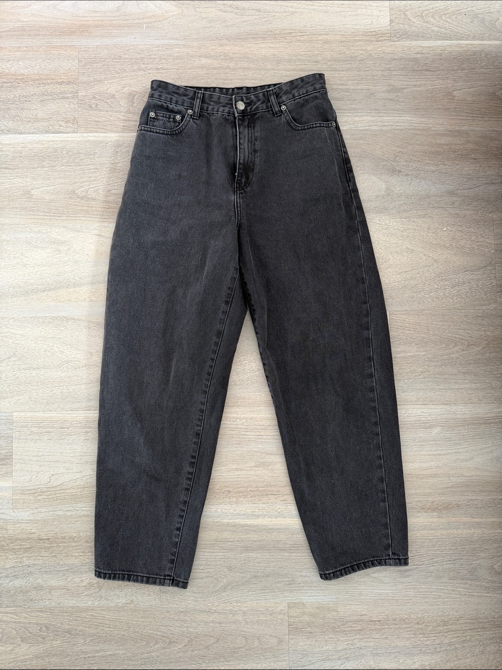 Dr. Denim Washed Black High-Rise Barrell Jeans